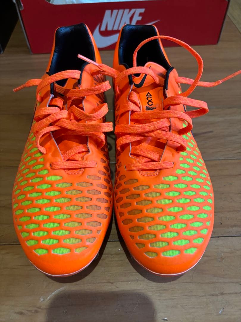 ナイキ サッカースパイク マジスタ オーパス　FG