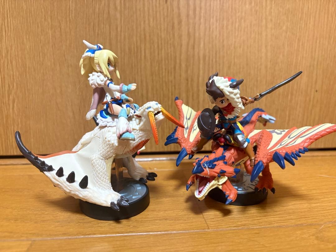 リオレウス ベリオロス amiibo