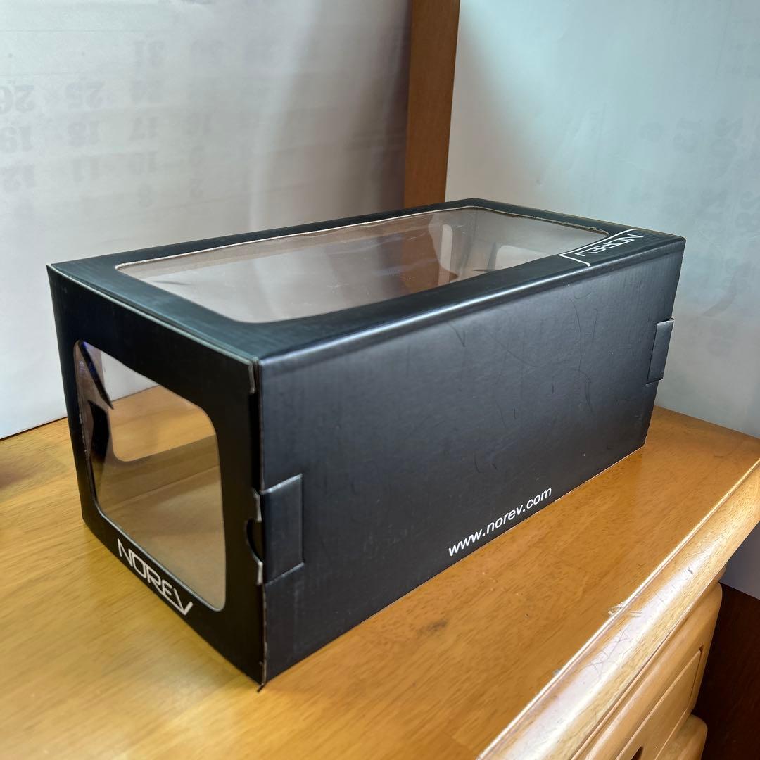 1/18ノレブ　ポルシェ911ダーボー