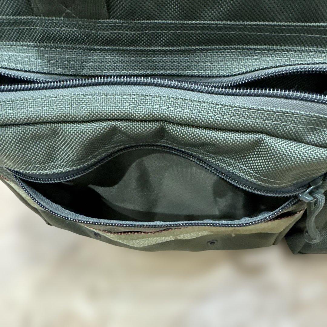 BRIEFING / NEO B4 LINER レンジャーグリーン