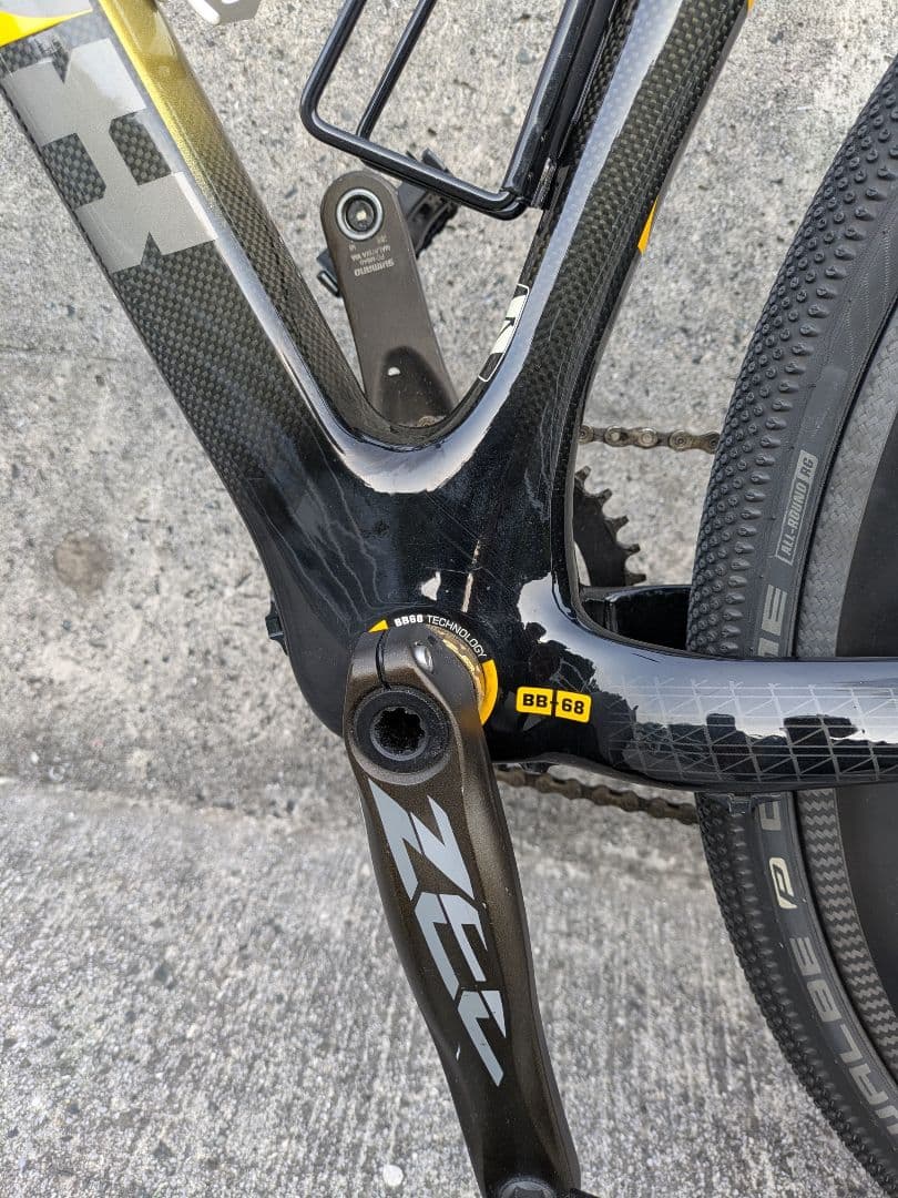 ＴＲＩ FOX カーボンフレーム 29インチ MTB