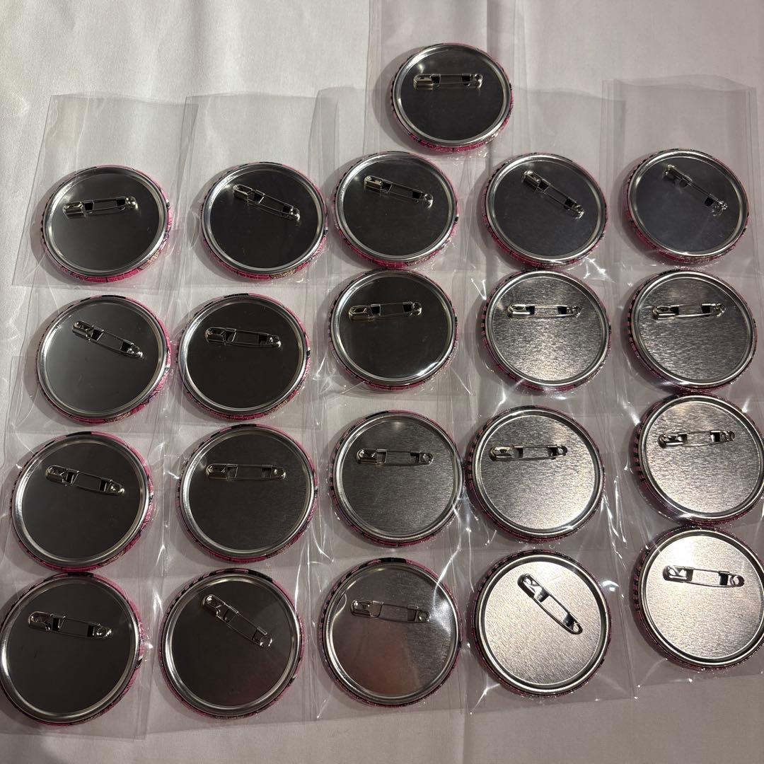 東京エイリアンズ カフェ 缶バッジ 撫子ライカ 大量 まとめ売り 51個セット