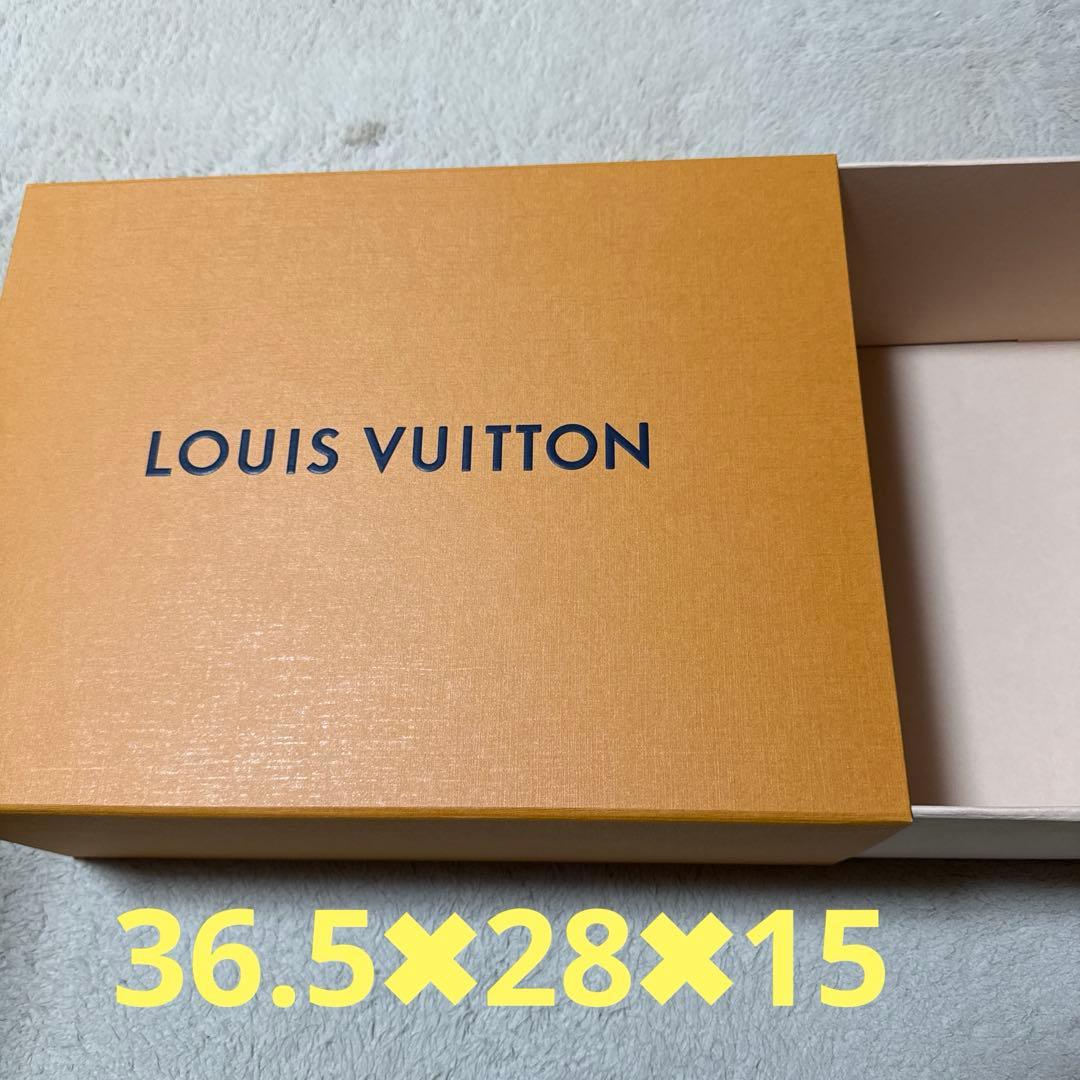 LOUIS VUITTON ギフトボックス　ショッパー他