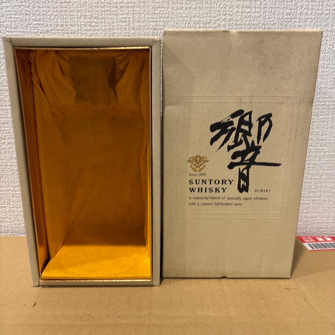 サントリーウイスキー響　裏ゴールドラベル　箱付き　未開封（8）