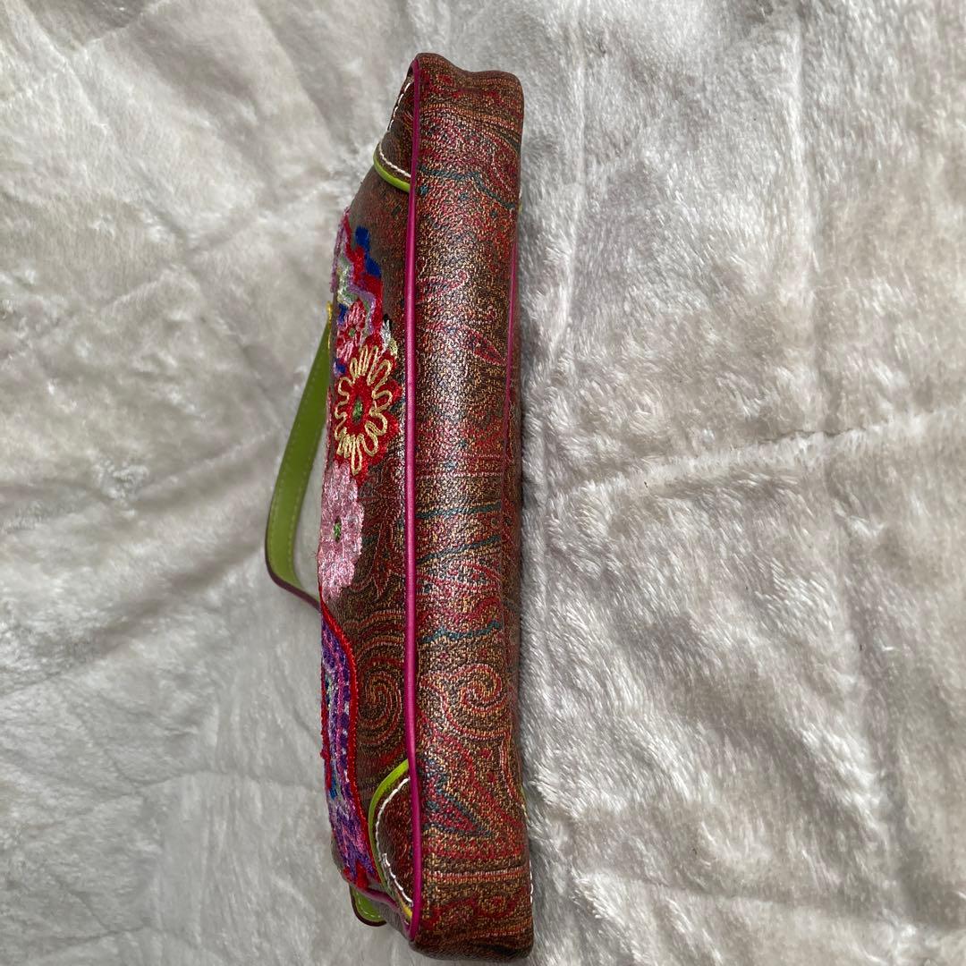 極美品　ETROエトロ　花柄刺繍ハンドバッグ　ペイズリー　ポシェット　イタリア製