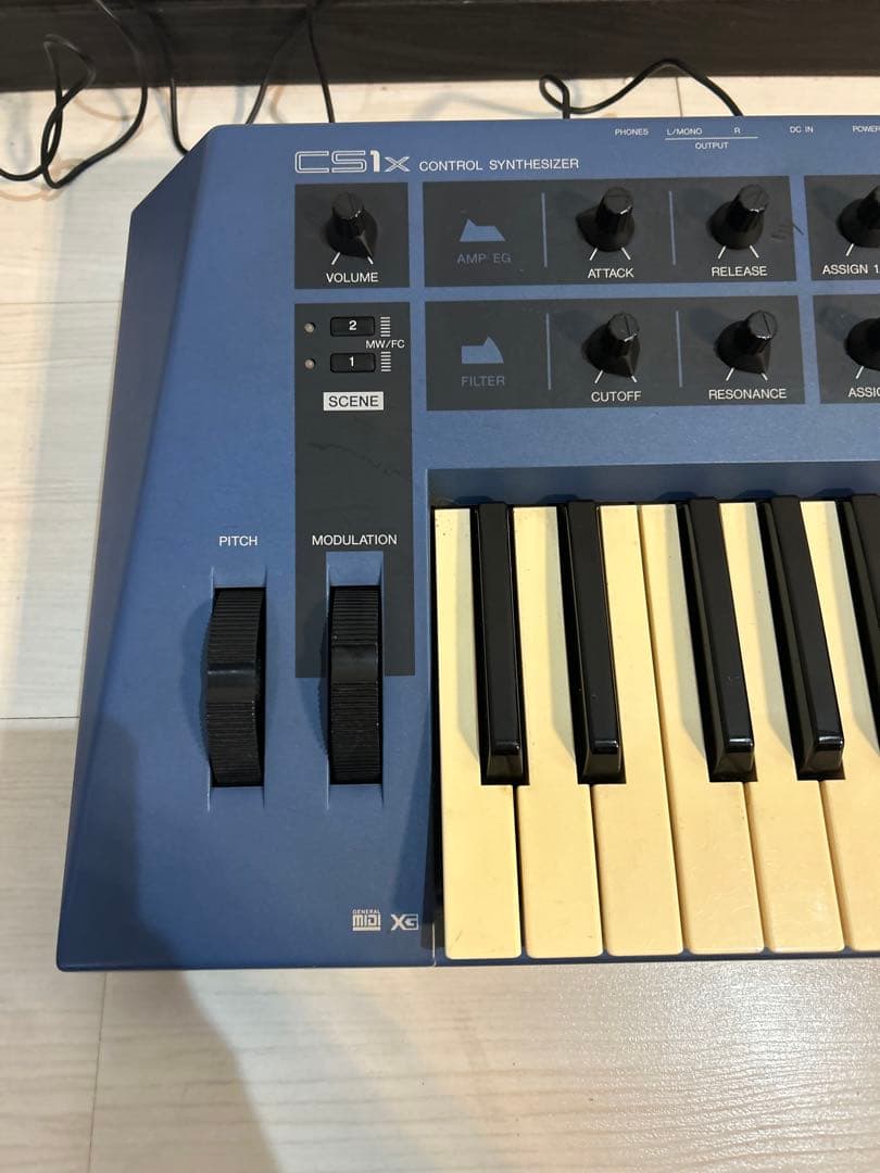 YAMAHA CS1X デジタルシンセサイザー