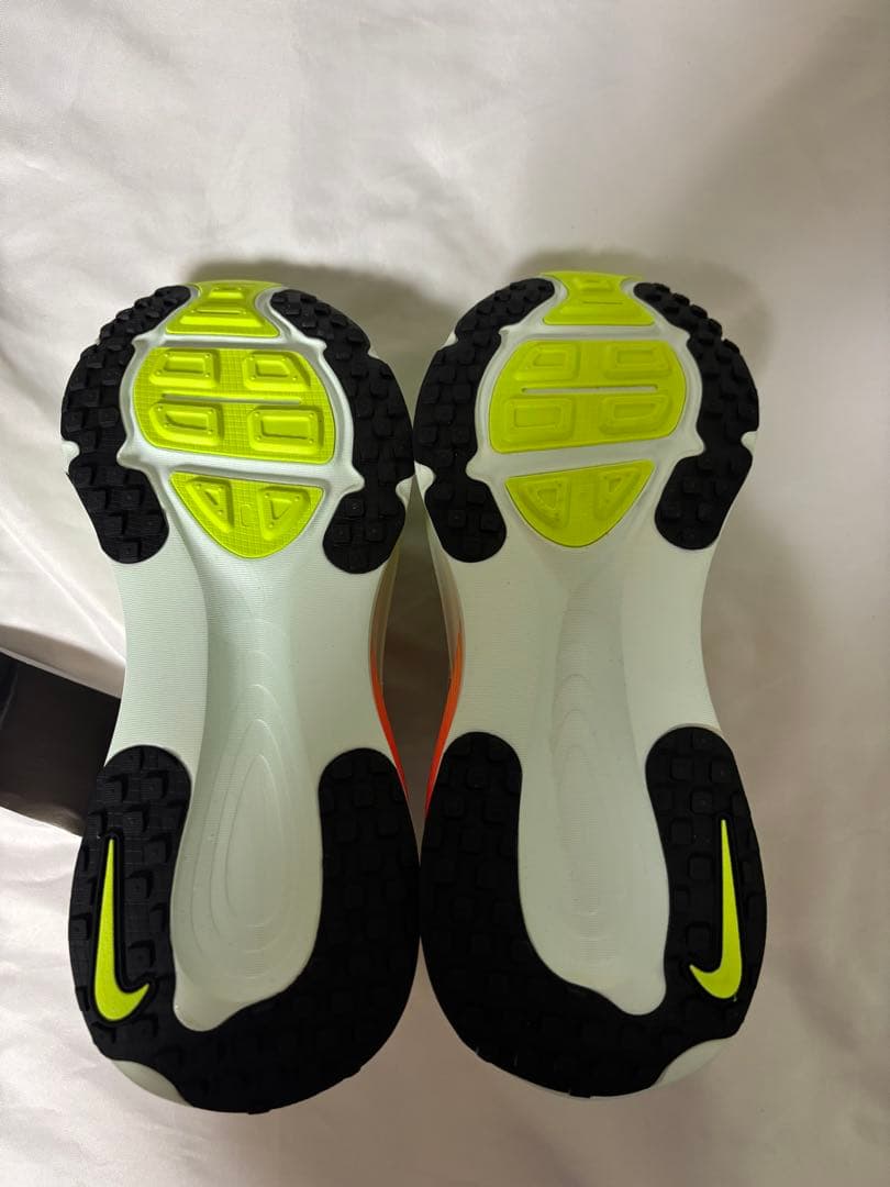 送料込み！新品未使用！NIKE ボメロ18 サイズ26cm