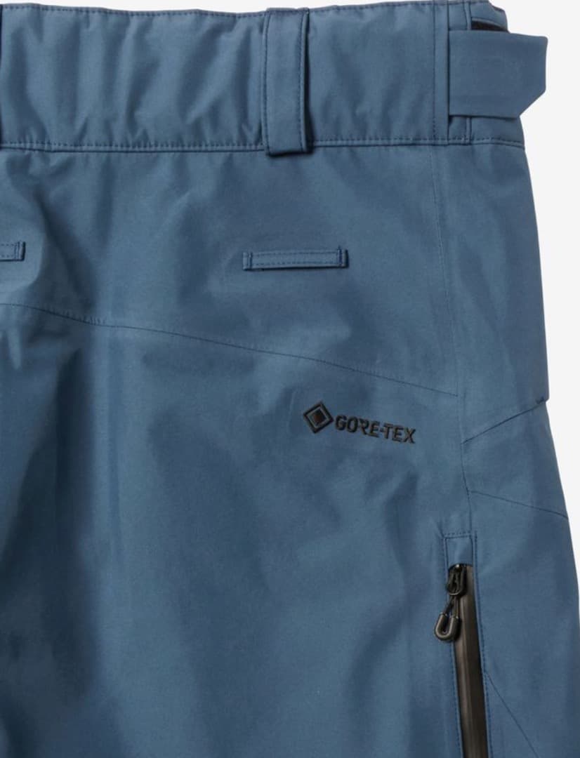 ゴールドウィン GOLDWIN ゴアテックススリーレイヤーパンツ サイズ4 新品