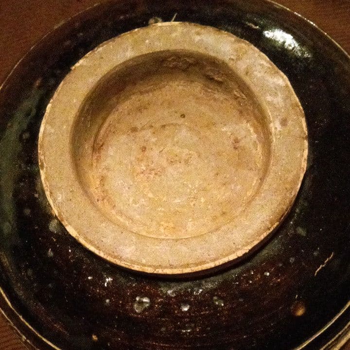 中国陶磁器　磁州窯　浮き彫り合子