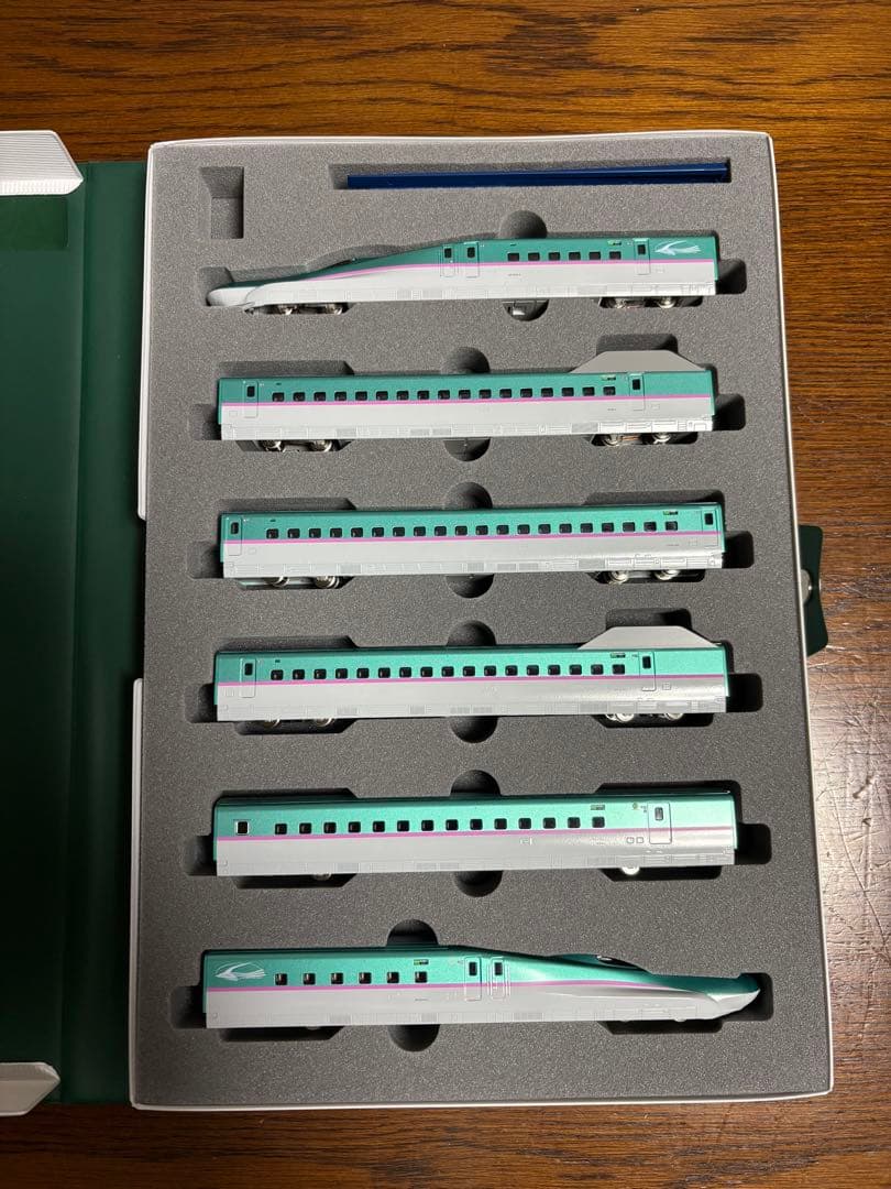 KATO E5系 新幹線「はやぶさ」 6両セット 10-1663、10-1664