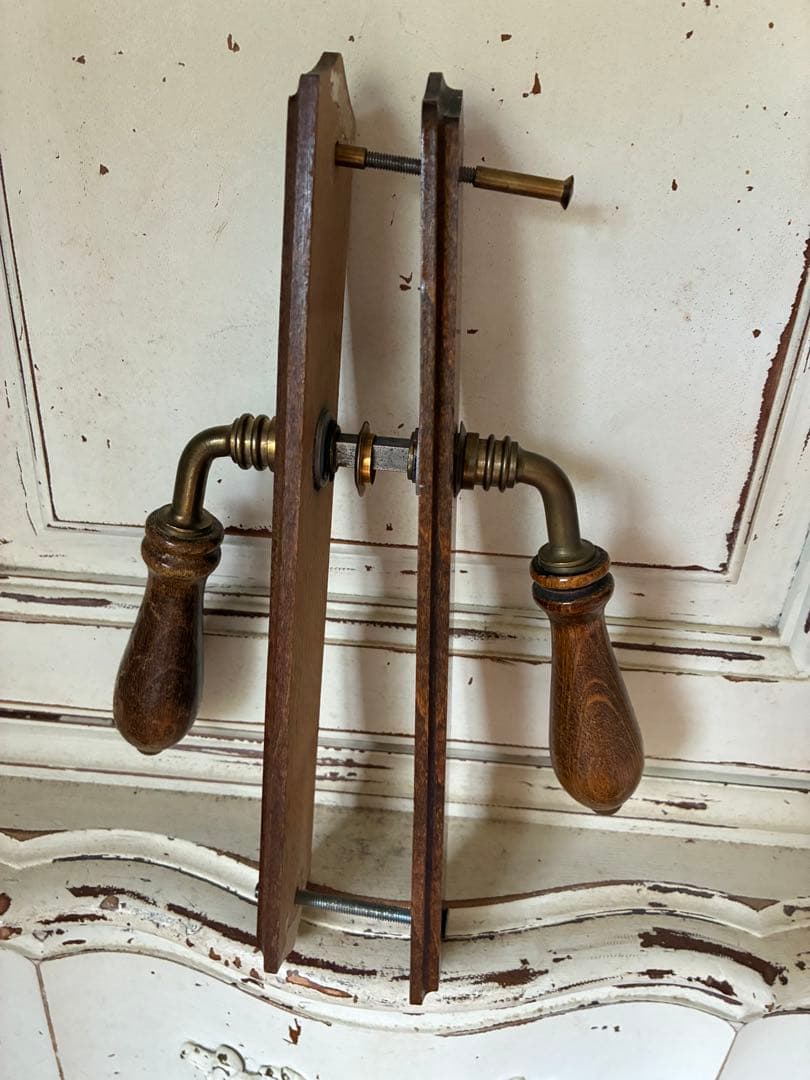 フランス　アンティーク 木製 ドアノブ　セット　取っ手 サマリテーヌ　真鍮　レア