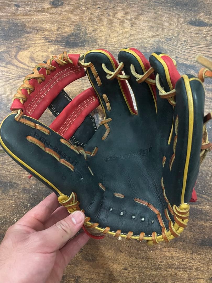 軟式グローブ　SSKプロエッジ限定品【西岡剛モデル】