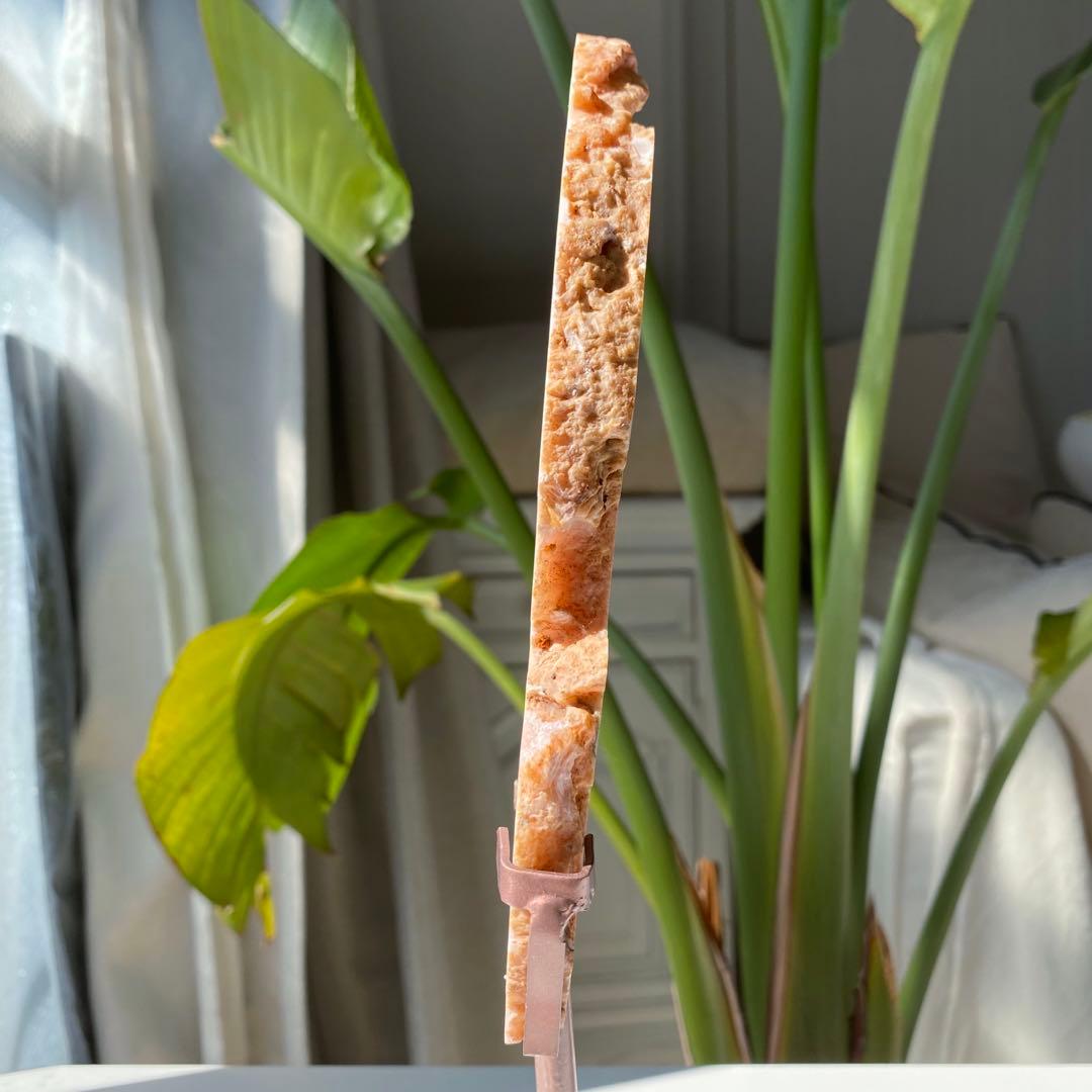 【 高品質 美しい ピンク アメジスト フラワーアゲート 原石 スラブ 台座付き