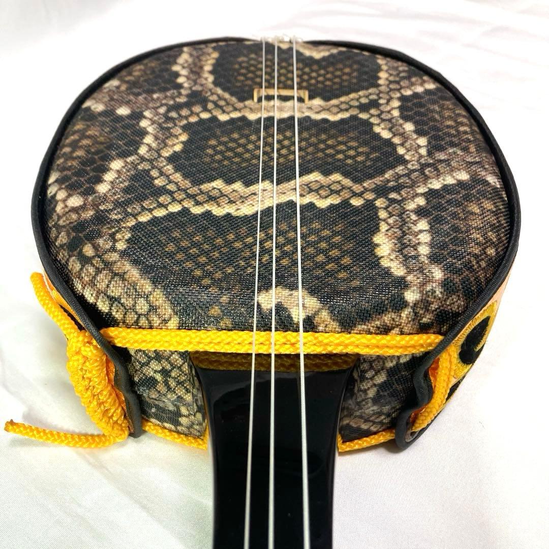 【美品】三線 沖縄 初心者 人工皮 ソフトケース 蛇革 蛇皮 付属品 和楽器