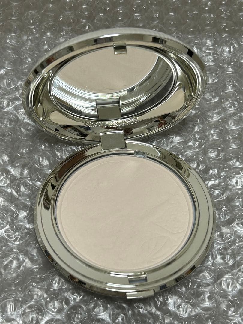 マルセル・ワンダース　コレクション コスメデコルテ　フェイスパウダー