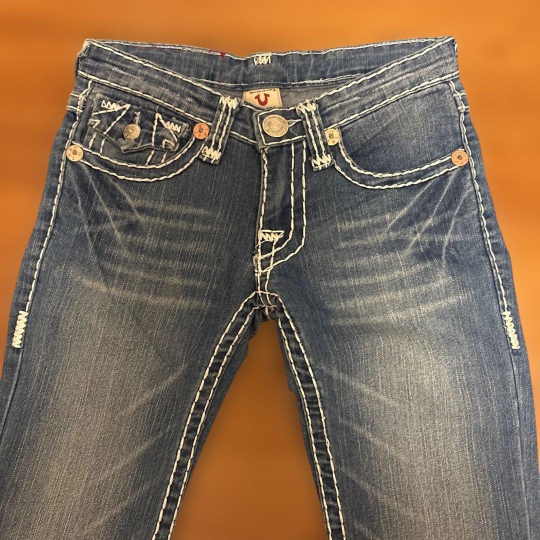 TRUE RELIGION ストレートブルーデニムBIG T 白ステッチ　正規品