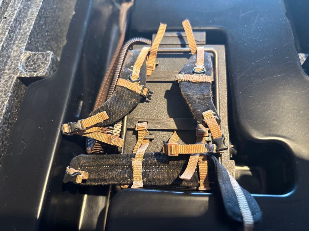 ターミネーター サルベーション エンドスケルトン T-600 1/6スケール