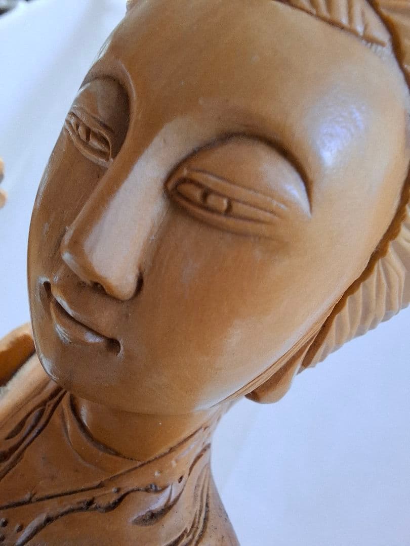 ツゲ木彫り女性像 彫刻 37㎝