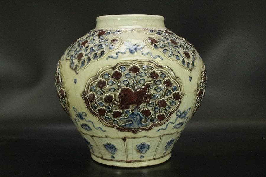 中国美術 纏枝蓮花貼 装飾 壷 高32cm(ZE729)