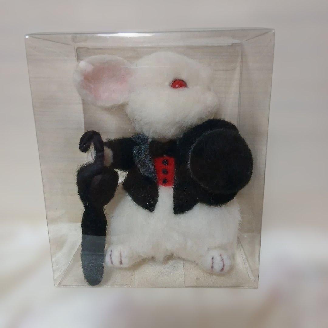 作家様　タキシードウサギ　ぬいぐるみ