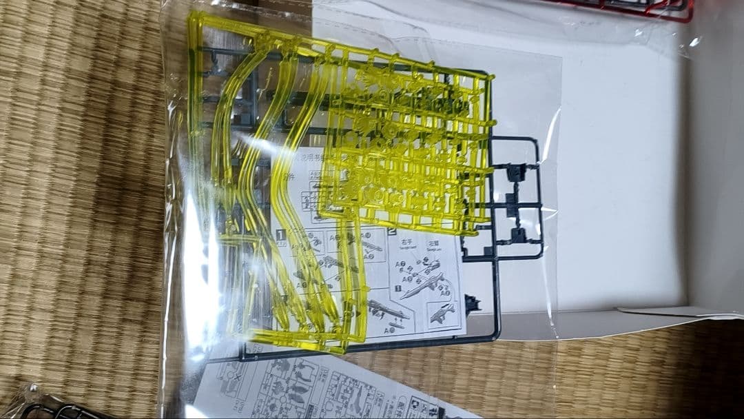 RG 1/144 沙扎比　赤メタリック色