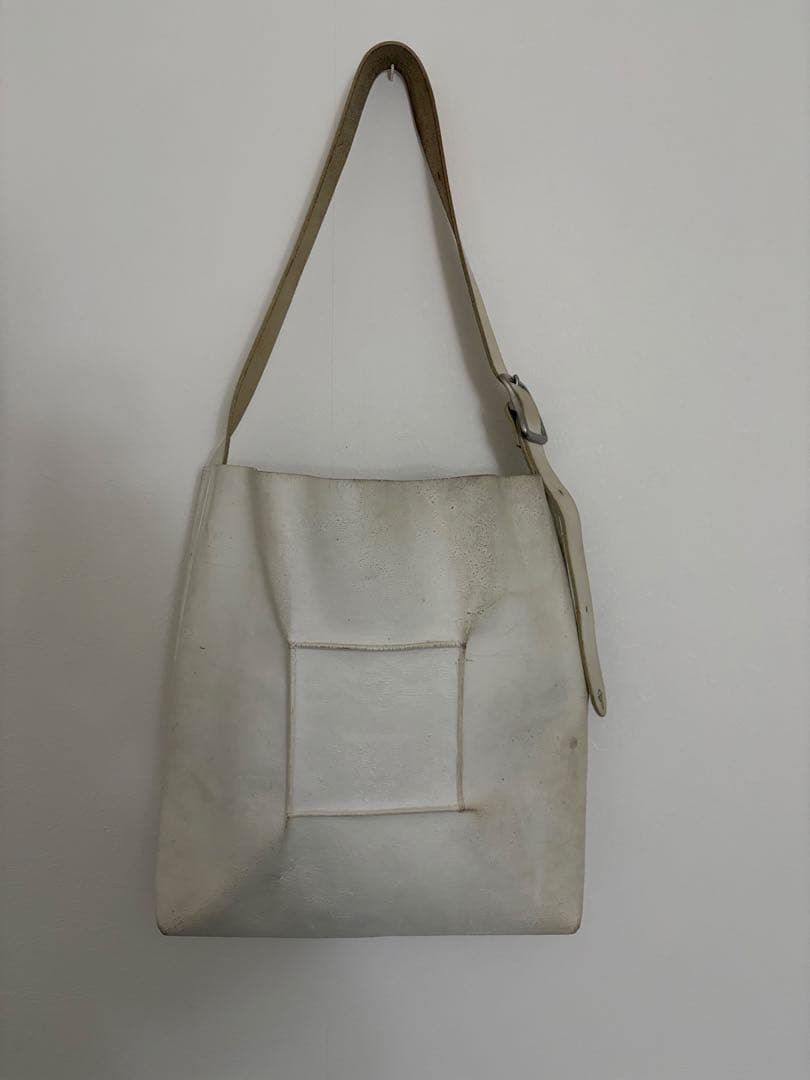 kagari yusuke［カガリユウスケ］ - スクエアショルダーバッグ