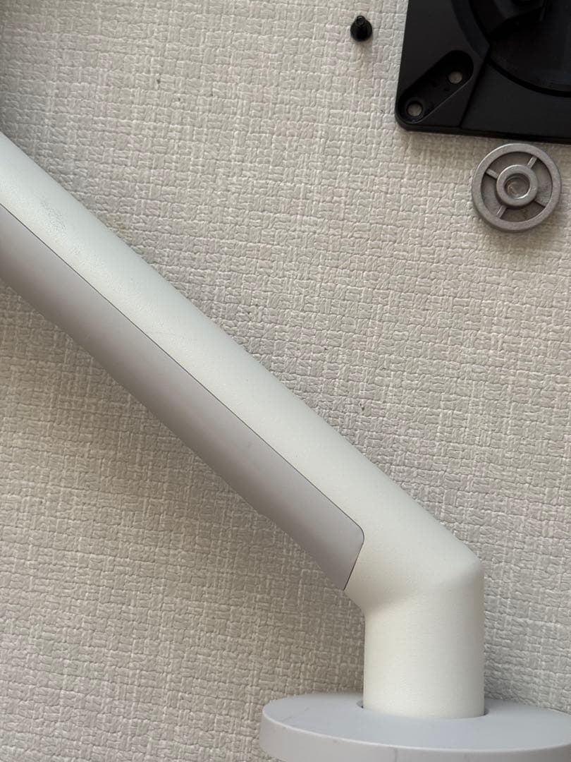 ハーマンミラー CBS モニターアーム FLO ホワイト