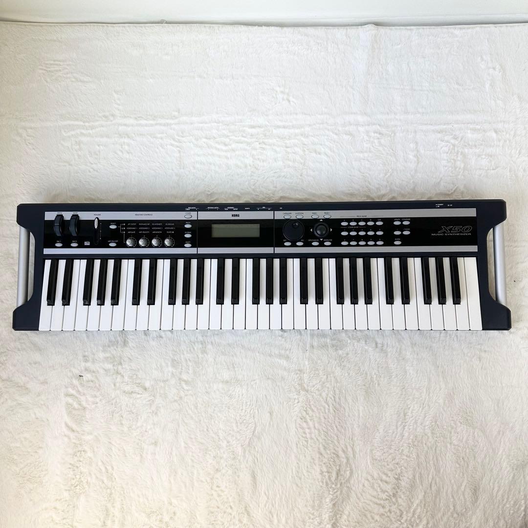 和田✨KORG✨ X50 シンセサイザー 61鍵盤　ケース付き