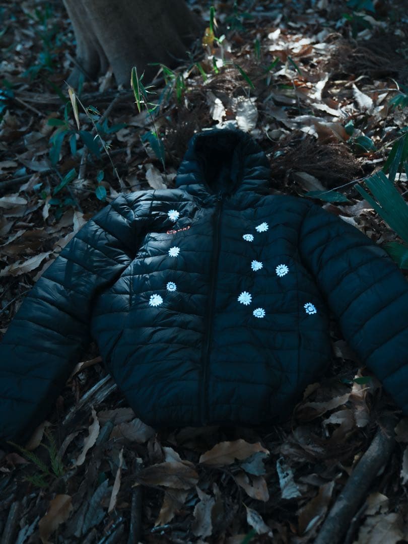 孝之助様　花刺繍入りのパテッドジャケット(フード付き)