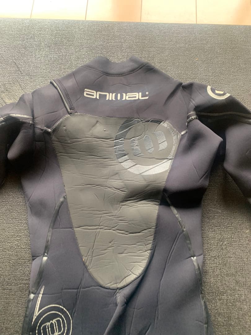 Animal￼ウェットスーツ　サイズM 2mm
