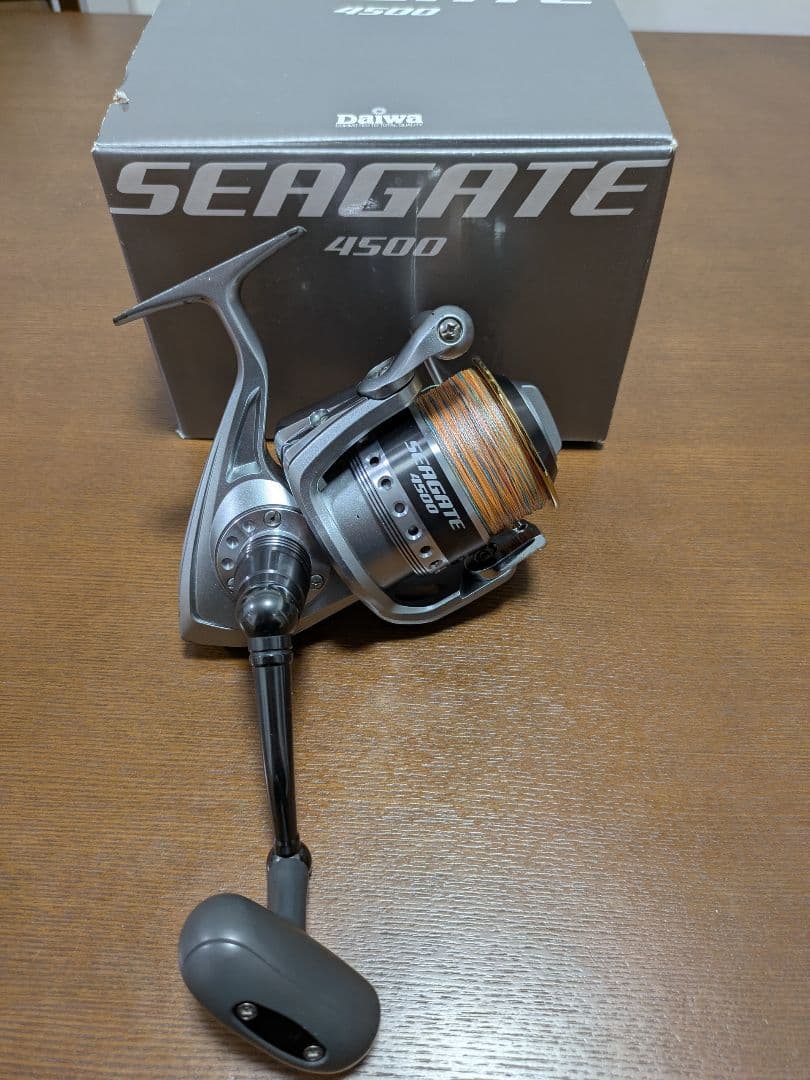 ダイワ SEAGATE 4500 シーゲート　スピニングリール