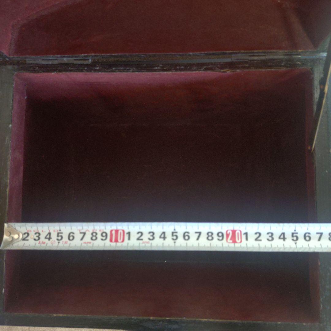 アンティーク調　ジュエリーケース　パウダーケース　宝箱