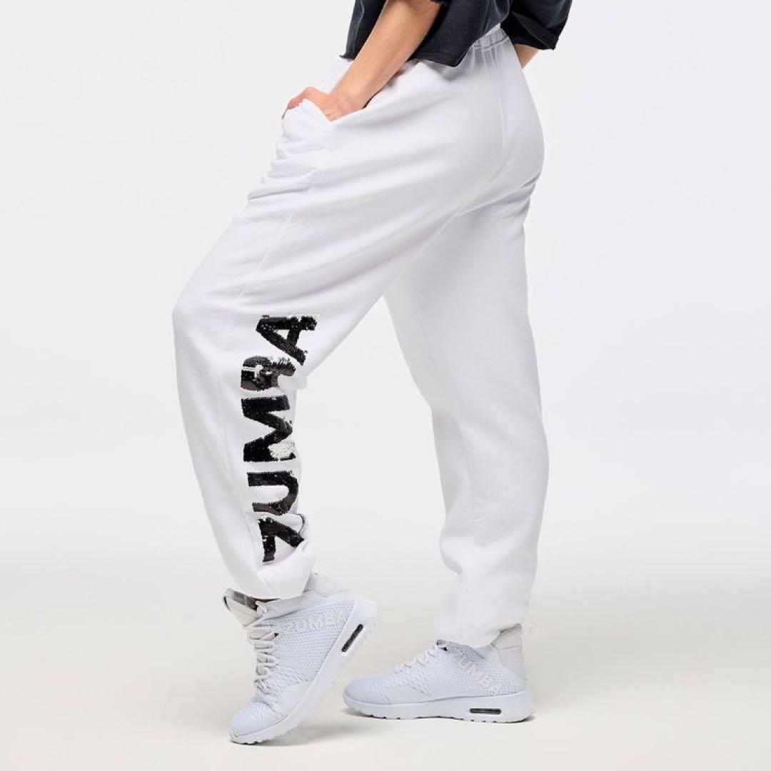 新品　正規品　ズンバ　ラスト　Ｌ　スパンコール　ジョガーパンツ