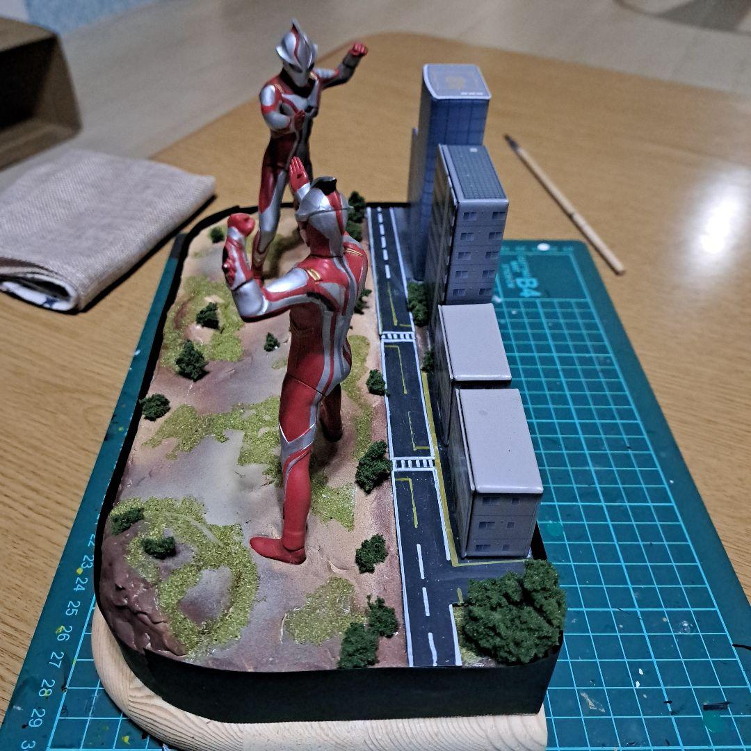 ジオラマ ニセ ウルトラマン メビウス