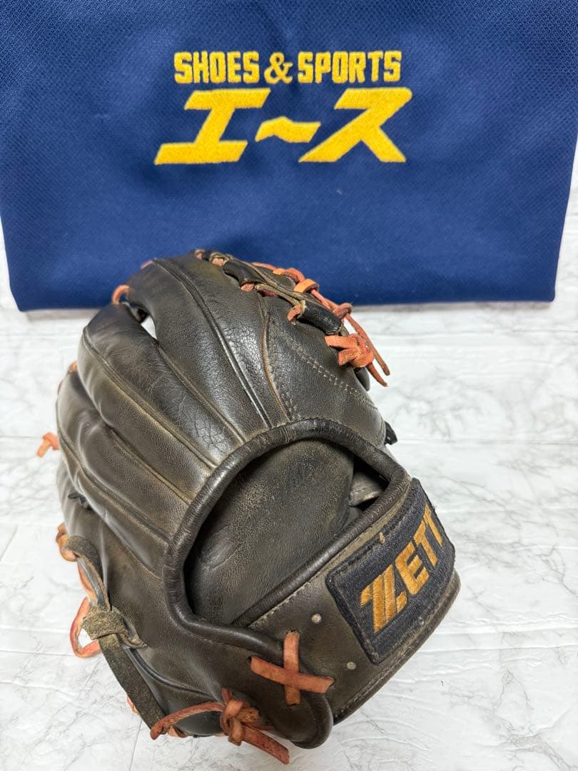 野球　内野手用　右グローブ軟式