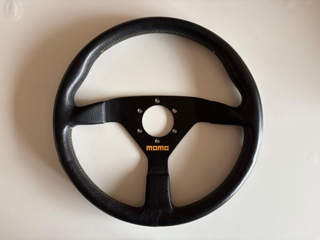 momoステアリング VELOCE RACING V35 KBA70068