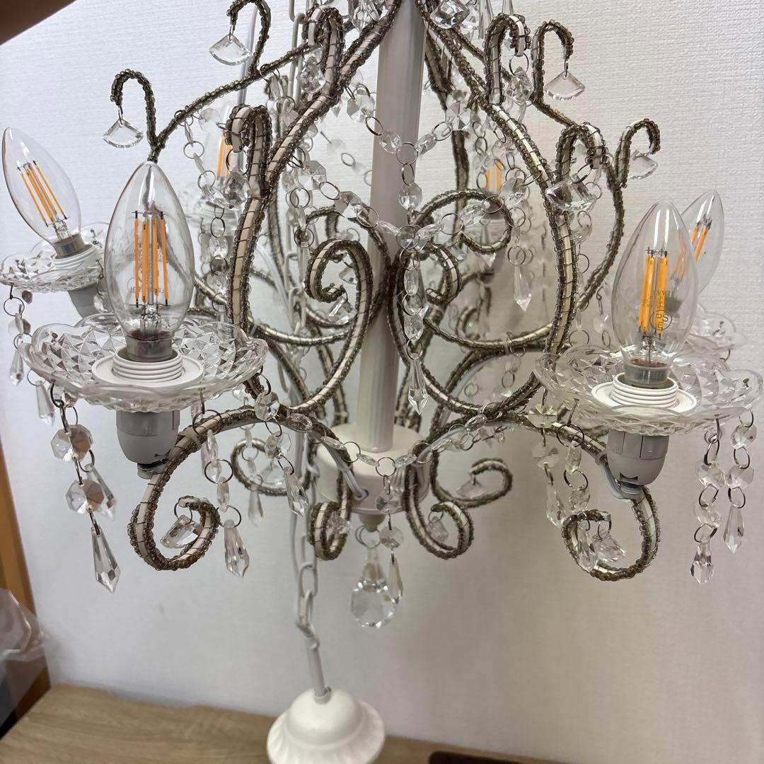 ガラス製 ホワイト シャンデリア 6灯 クリスタル ビーズ 装飾