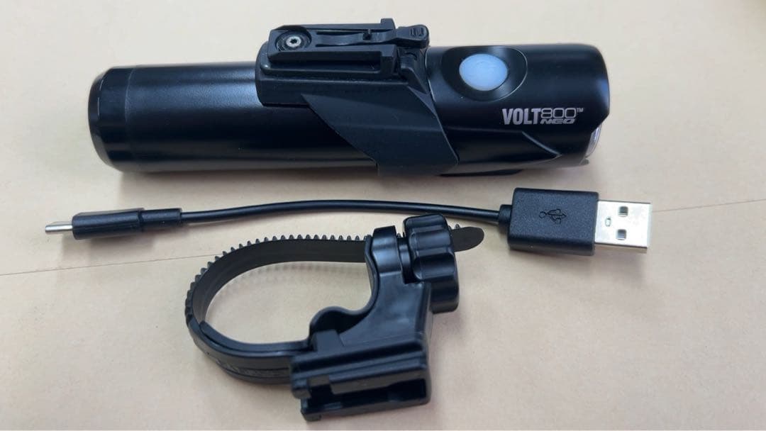 キャットアイ VOLT800 NEO