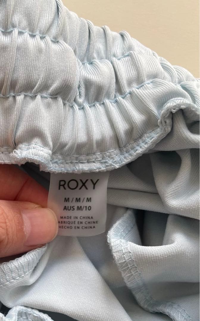 新品　ロキシー　セットアップ　水色　ジャージ　スポーツウェア