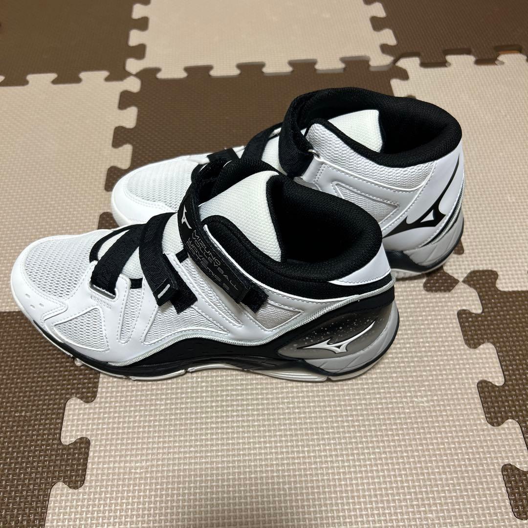 バレーボールシューズ　25cm