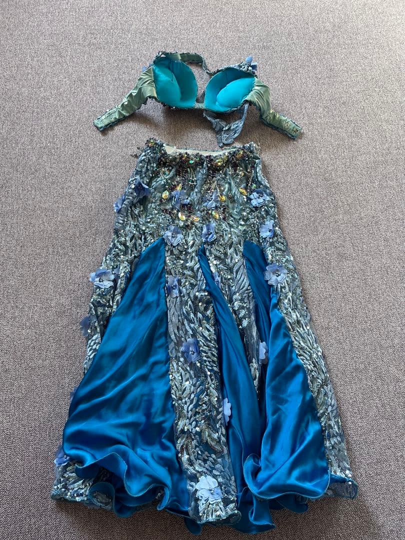 ベリーダンス用ブルーのオリエンタルセットアップ