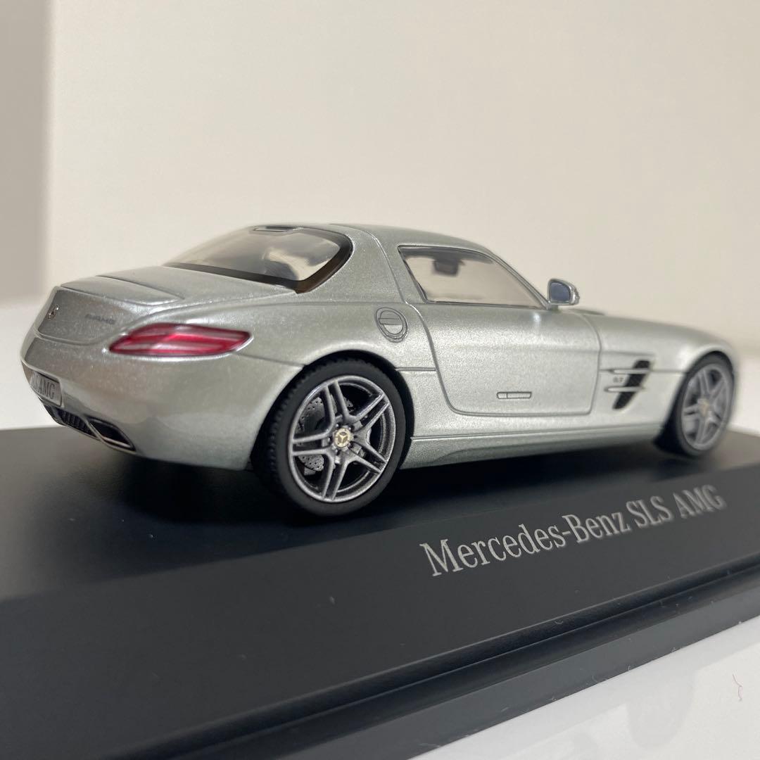 ミニカー 1/43 Mercedes-Benz SLS AMG /Schuco
