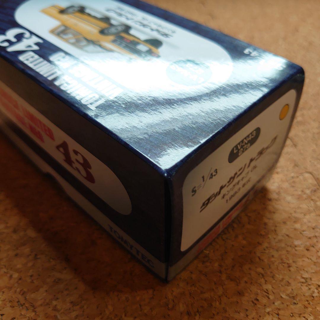 トミカ リミテッド ヴィンテージ ダットサン トラック