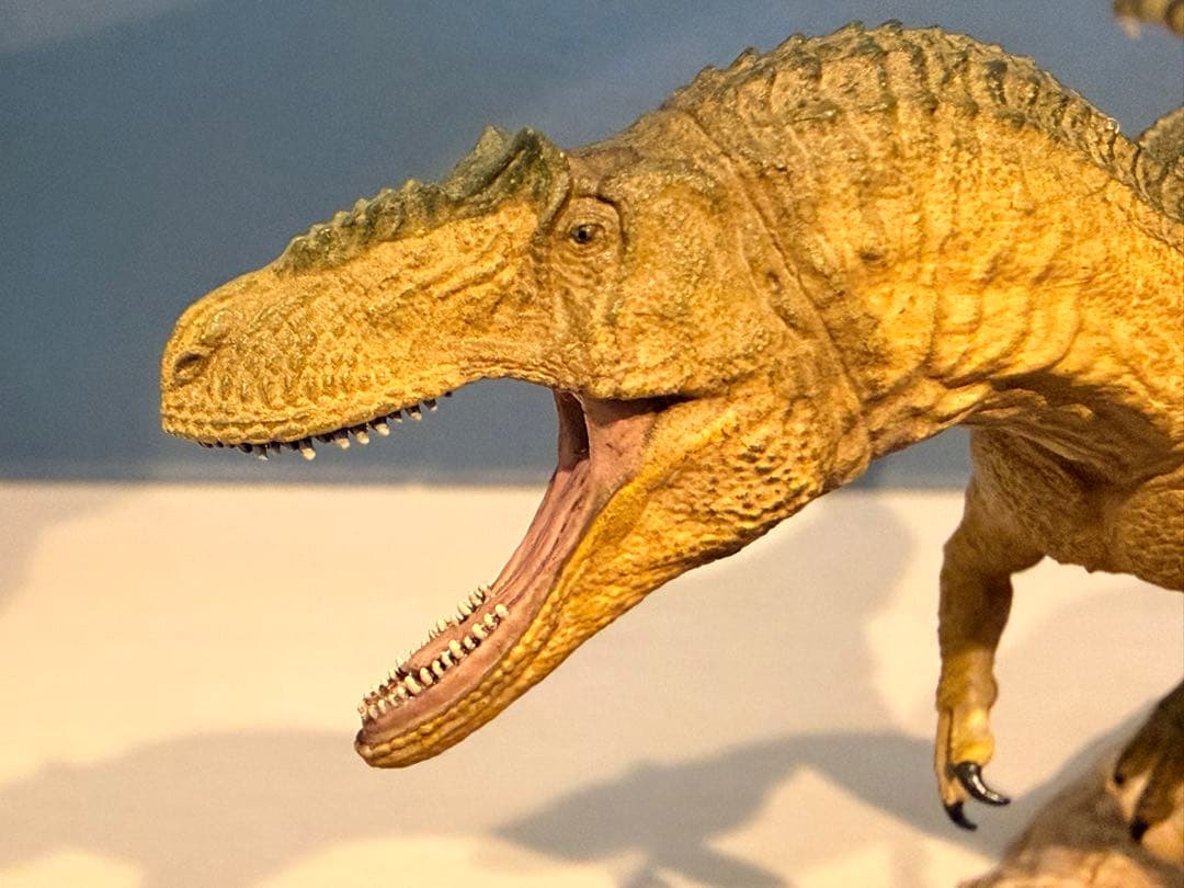 アロサウルス　フィギュア　塗装済み完成品