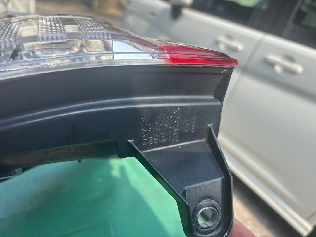 TOYOTA LAND CRUISER ランクル　テールランプ クリアテールなし