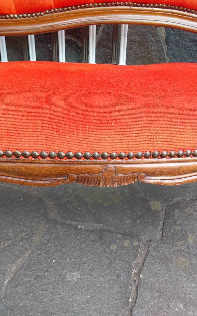 イギリスアンティーク ビクトリアンスタイル オレンジベルベットソファ