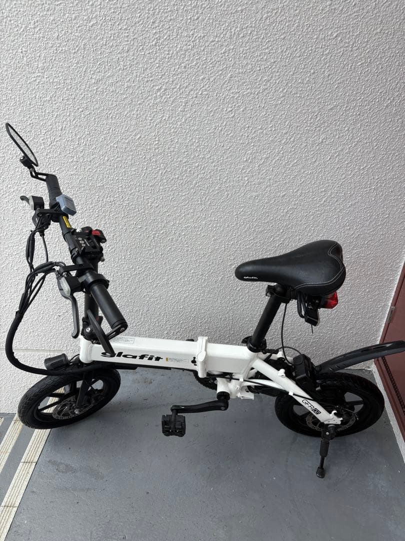 グラフィットGFR-02(メーターカバー、スマホホルダー付属)