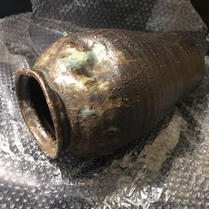 蔵からまた凄いお宝が出てきた。釉薬どろり謎の大きな壺、壷、花瓶、花道具、茶道具