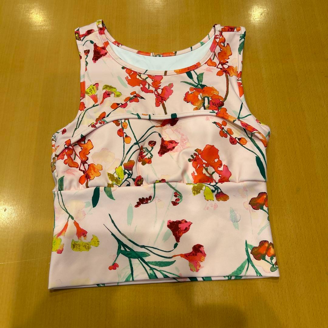 LITHEE(リジー)のヨガウェア　上