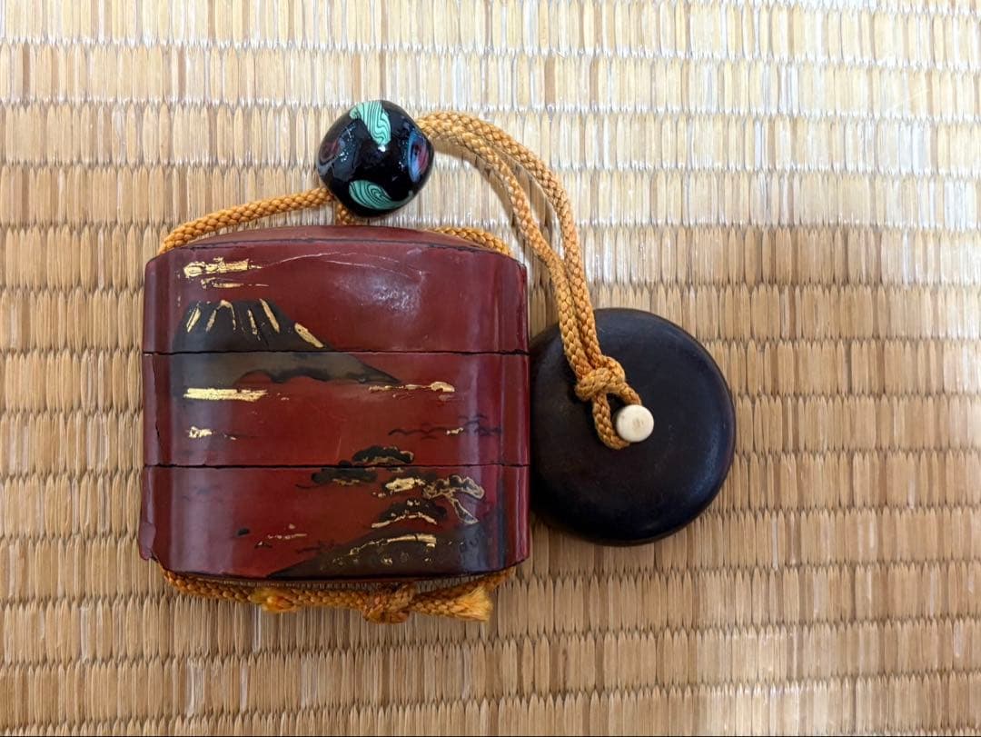 蒔絵　印籠　富士の図　根付け